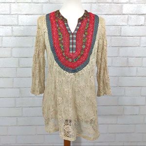 Gimmicks by BKE Boho Embroidered Crochet Lace Top